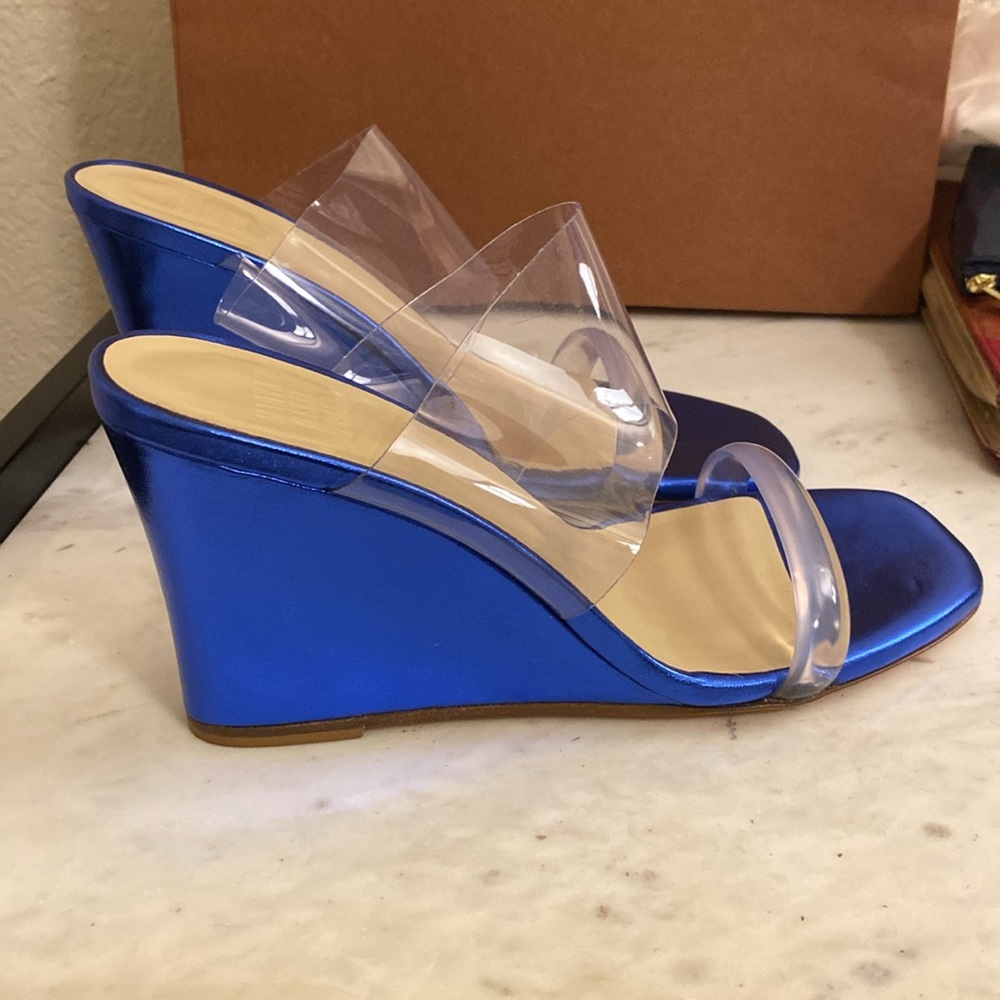 MNZ Olympia blue wedges
